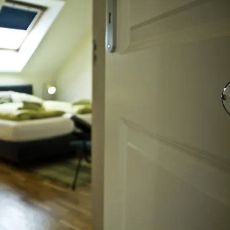 Herenhuis Elten. Bed & Breakfast *