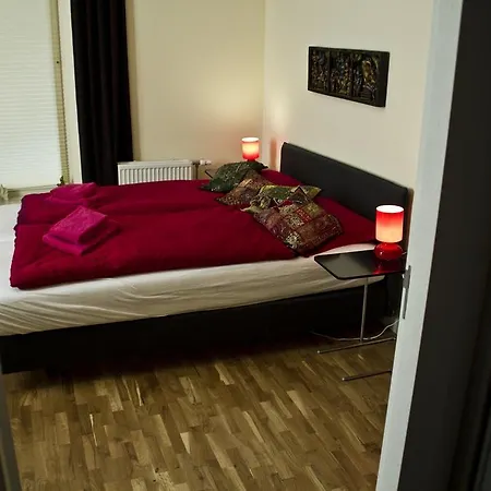 Herenhuis Elten. Bed & Breakfast Elten