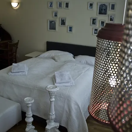 Herenhuis Elten. Oda ve Kahvaltı